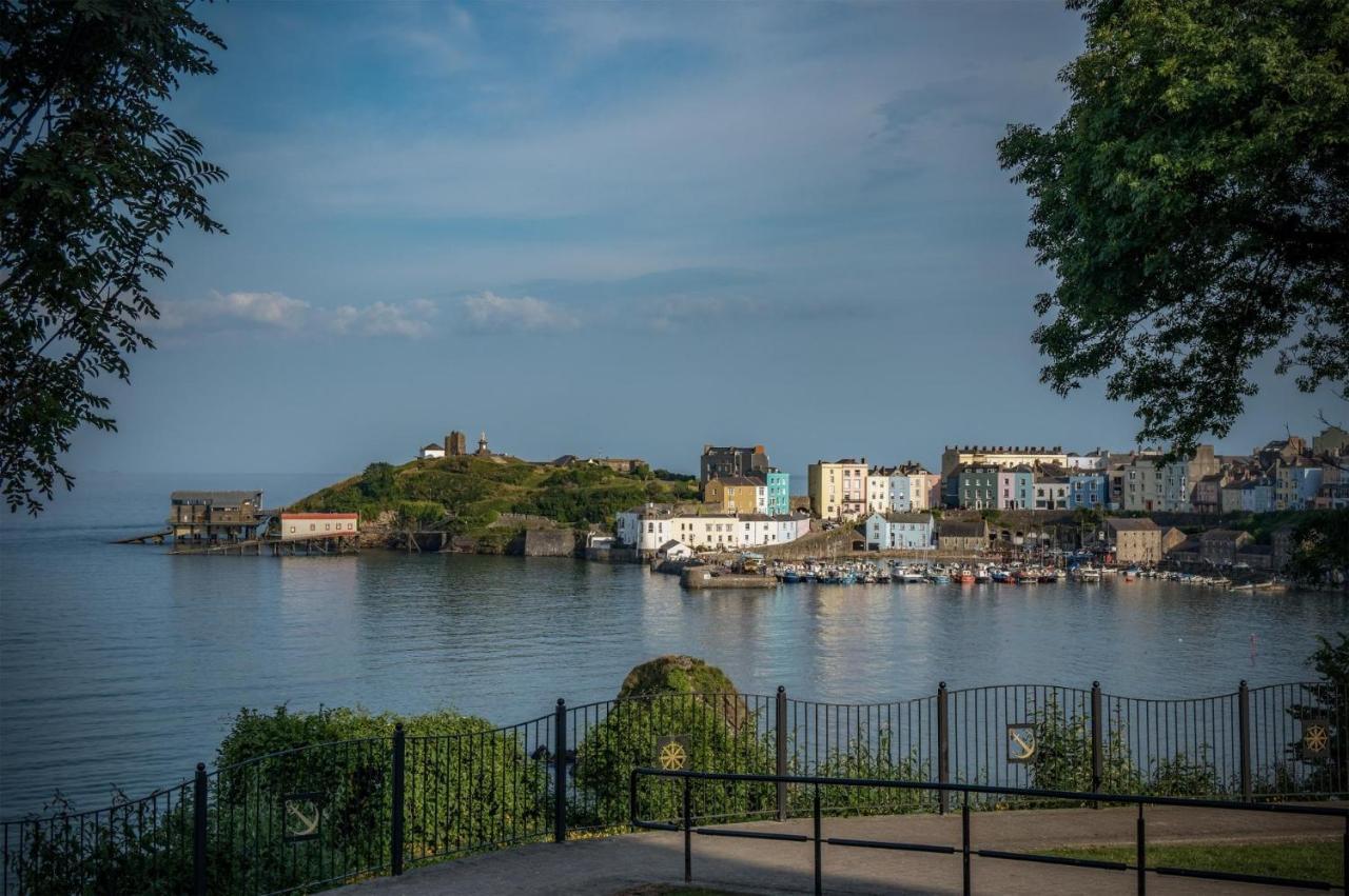 Dragons Den - 2 Bedroom Apartment - Tenby Εξωτερικό φωτογραφία