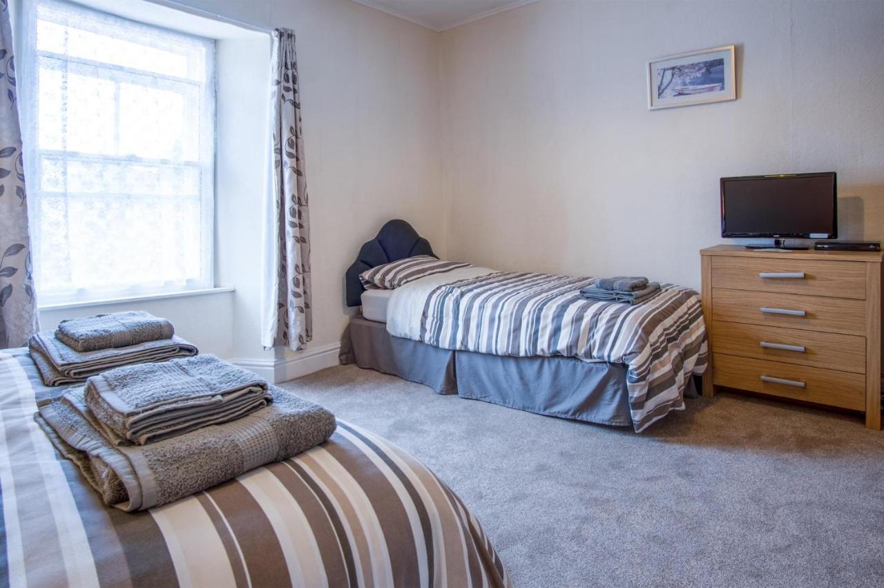 Dragons Den - 2 Bedroom Apartment - Tenby Εξωτερικό φωτογραφία